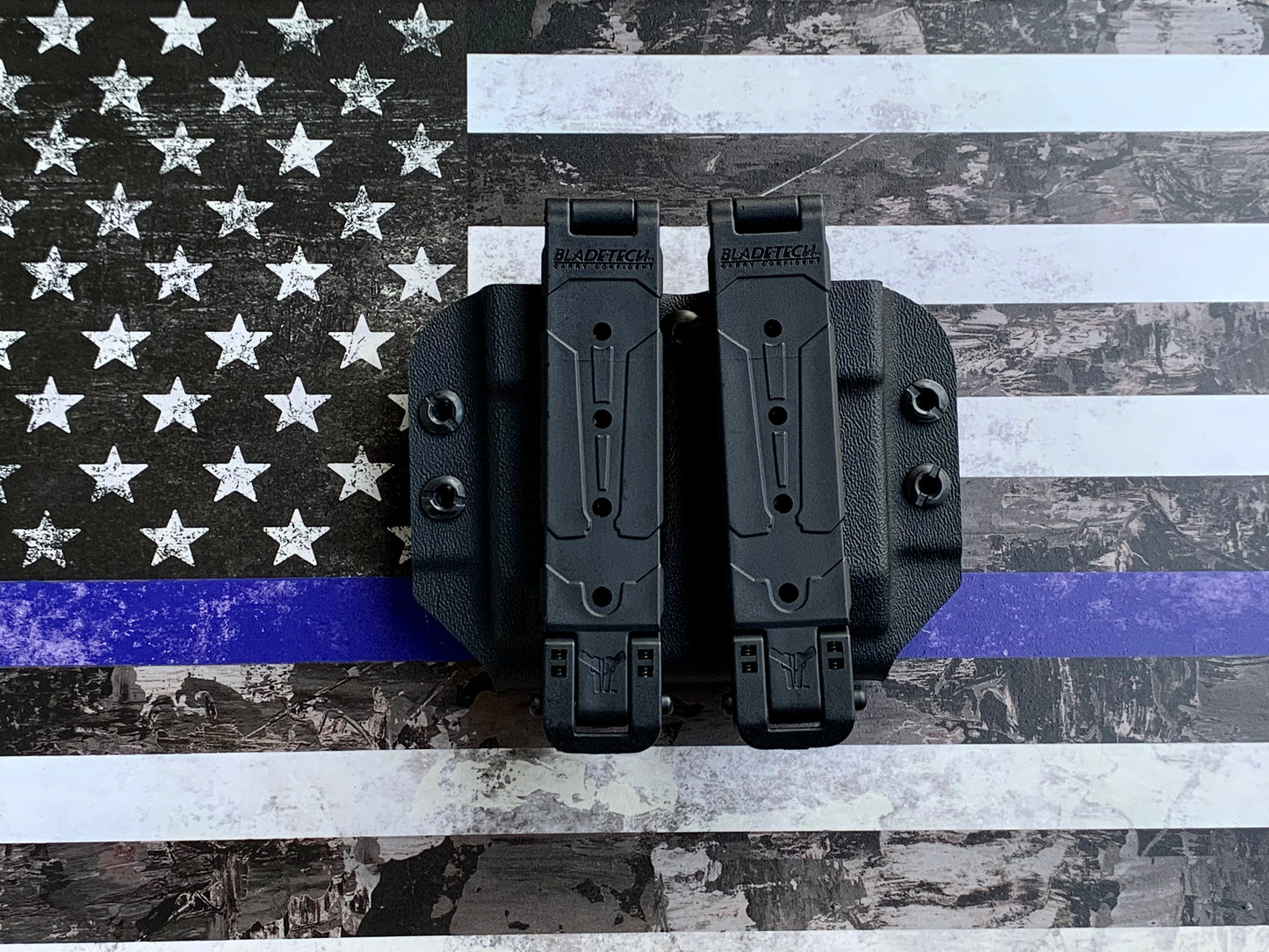 Side-Facing Double Magazine Carrier – Double Stack 9mm/.40 (Not for 2011 Mags)