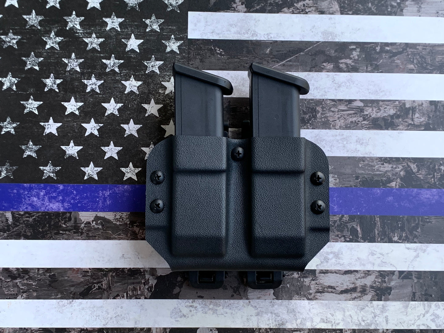 Side-Facing Double Magazine Carrier – Double Stack 9mm/.40 (Not for 2011 Mags)