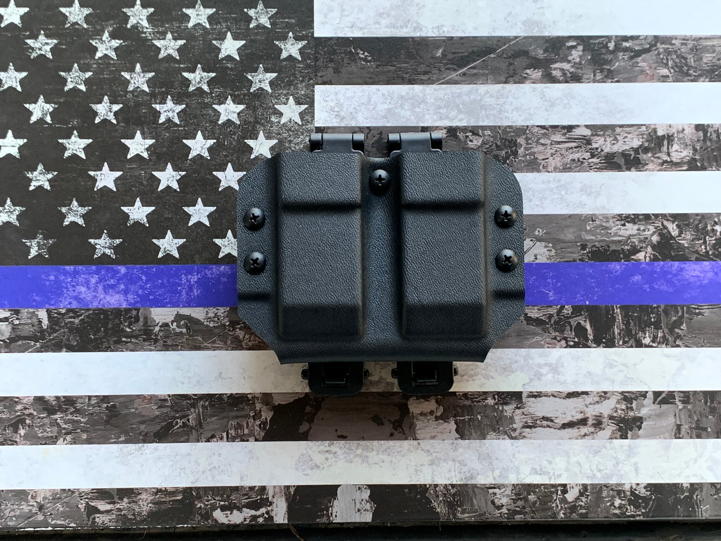Side-Facing Double Magazine Carrier – Double Stack 9mm/.40 (Not for 2011 Mags)